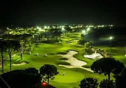 Curso nocturno de Golf